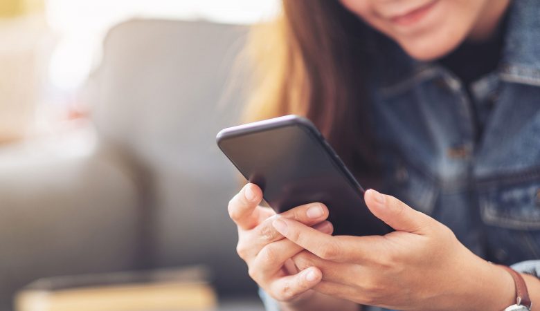 چگونه استفاده از تلفن همراه می تواند بر سلامت روان تأثیر بگذارد