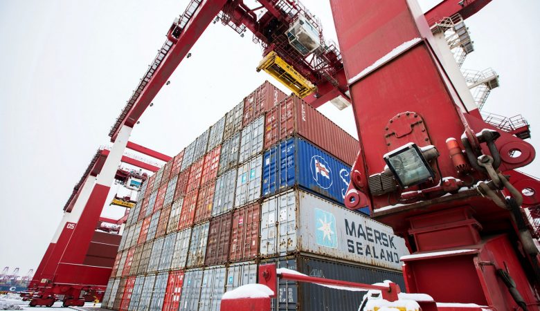 What goods are imported from China and Dubai?