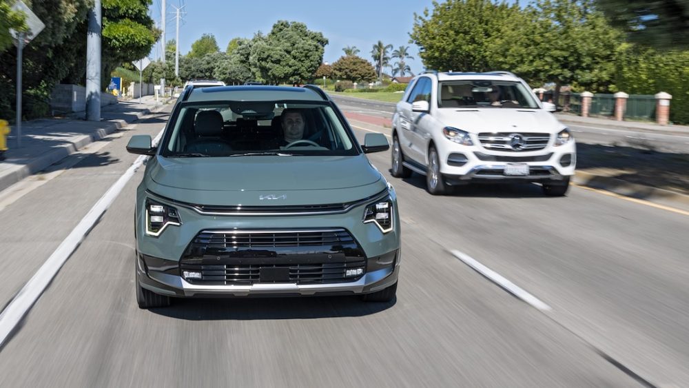 آیا خودروهای هیبریدی جایگزین خودروهای برقی خواهند شد؟