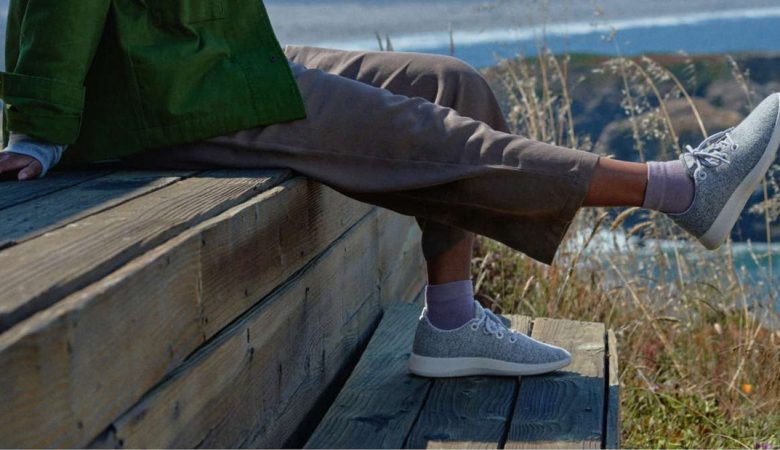 کفش‌های راحت برای پیاده‌روی و گشت و گذار در سفرهای نوروزی